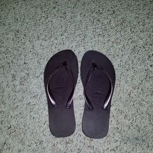 Purple Havaianas wedge flip flops sz 6